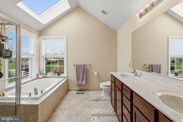 204 COLERIDGE LN, Coatesville, PA 19320