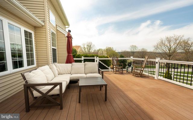204 COLERIDGE LN, Coatesville, PA 19320