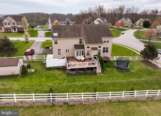 204 COLERIDGE LN, Coatesville, PA 19320
