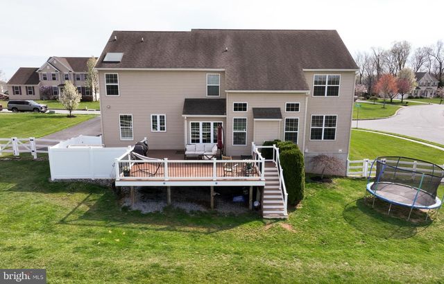 204 COLERIDGE LN, Coatesville, PA 19320
