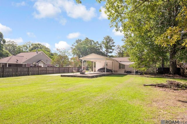 12619 Ina Dr, Walker, LA 70785