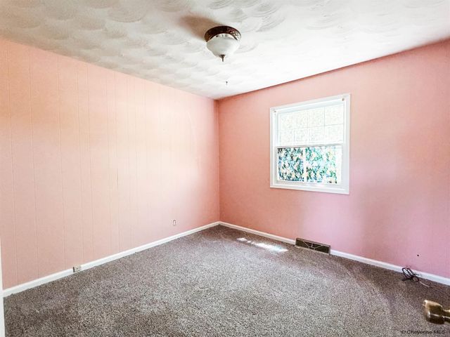 1906 E 21ST ST, Cheyenne, WY 82201