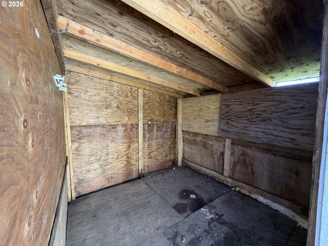 1386 AIRWAY Ave, Sutherlin, OR 97479