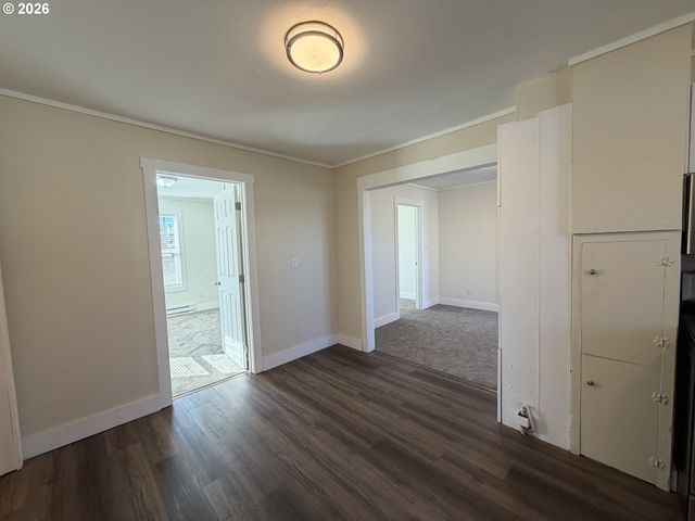 1386 AIRWAY Ave, Sutherlin, OR 97479