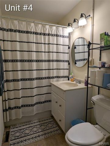 726 Eastern Avenue, Greenville, IL 62246