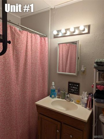 726 Eastern Avenue, Greenville, IL 62246