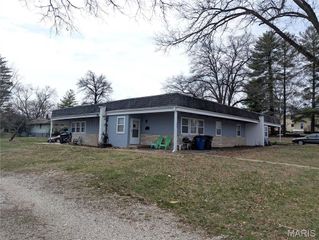 726 Eastern Avenue, Greenville, IL 62246