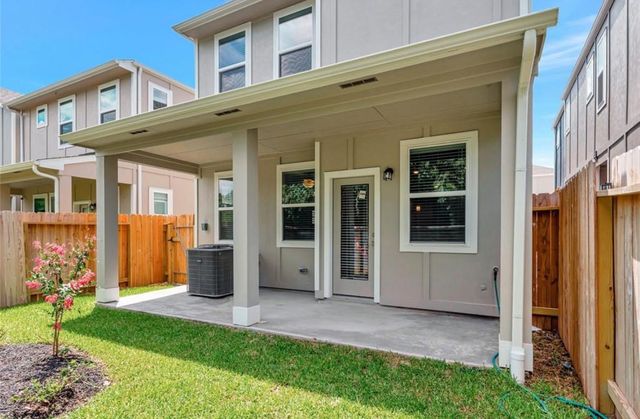 16104 Oregon Oak Drive, Houston, TX 77084