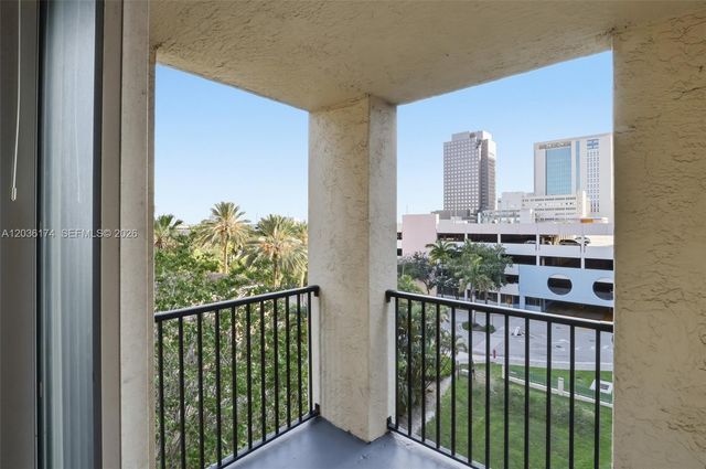 520 SE 5th Ave 2403, Fort Lauderdale, FL 33301