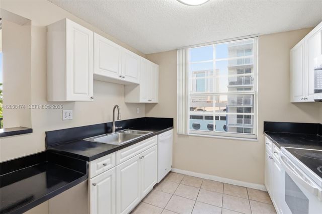 520 SE 5th Ave 2403, Fort Lauderdale, FL 33301