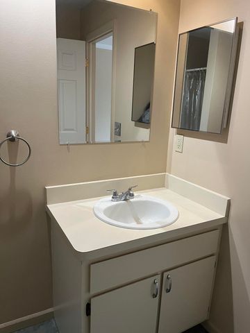 1660 River Road 43, Marysville, MI 48040