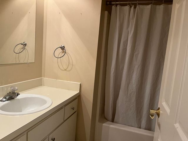 1660 River Road 43, Marysville, MI 48040