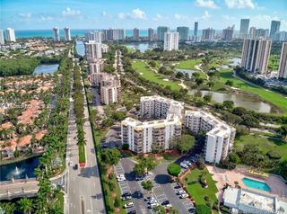 20500 W Country Club Dr 109, Aventura, FL 33180