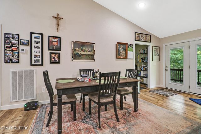 68 Buffalo Cove Lane, Jamestown, TN 38556