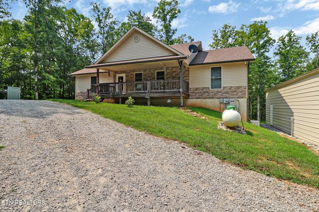 68 Buffalo Cove Lane, Jamestown, TN 38556