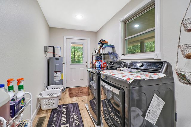 68 Buffalo Cove Lane, Jamestown, TN 38556