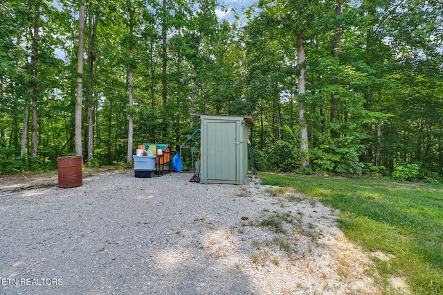 68 Buffalo Cove Lane, Jamestown, TN 38556