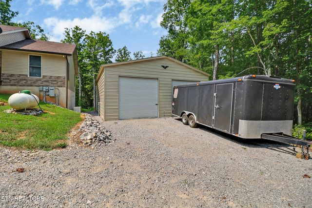 68 Buffalo Cove Lane, Jamestown, TN 38556