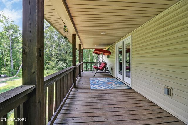 68 Buffalo Cove Lane, Jamestown, TN 38556