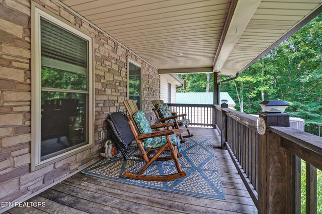 68 Buffalo Cove Lane, Jamestown, TN 38556