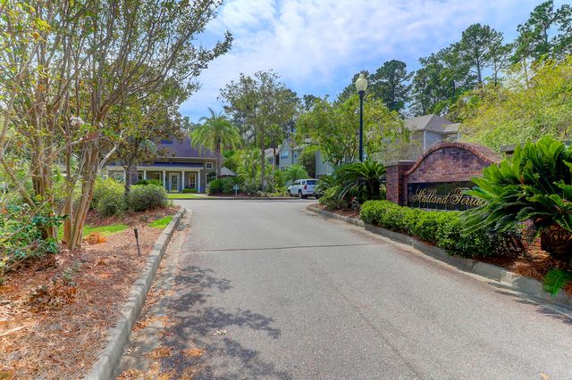 188 Midland Parkway 312, Summerville, SC 29485