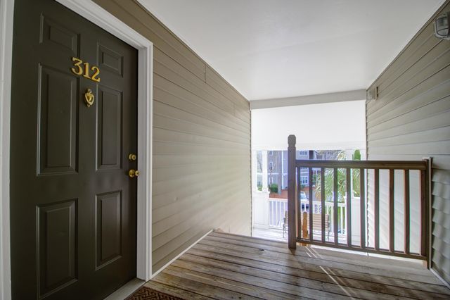 188 Midland Parkway 312, Summerville, SC 29485