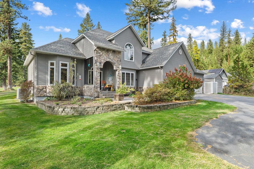 218 Hogans Way, Chewelah, WA 99109 photo 2