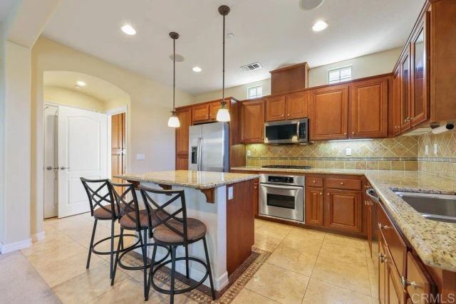 2204 Huntington Point Road 13, Chula Vista, CA 91914