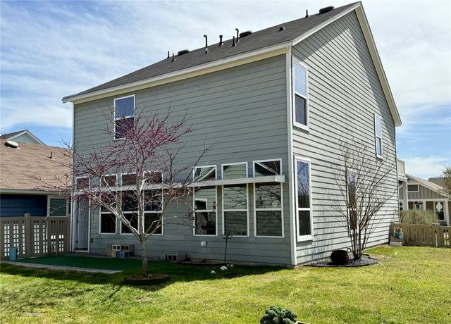 1293 Nevarez, Kyle, TX 78640