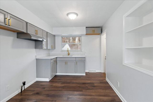 2299 Holt Avenue, Columbus, OH 43219