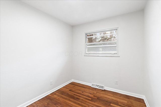 2299 Holt Avenue, Columbus, OH 43219