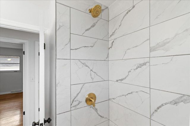 2299 Holt Avenue, Columbus, OH 43219