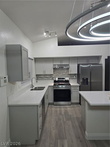 1534 Woodward Heights Way, North Las Vegas, NV 89032