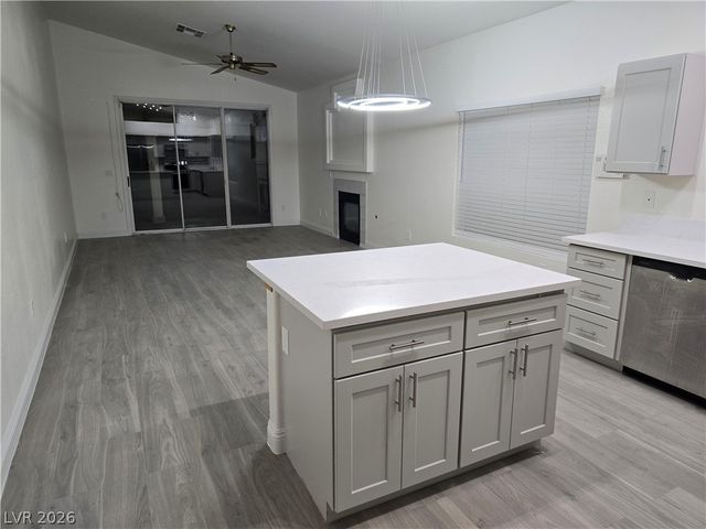 1534 Woodward Heights Way, North Las Vegas, NV 89032