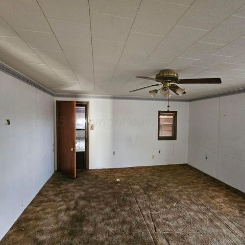 1012 Bowman Drive, Borger, TX 79007