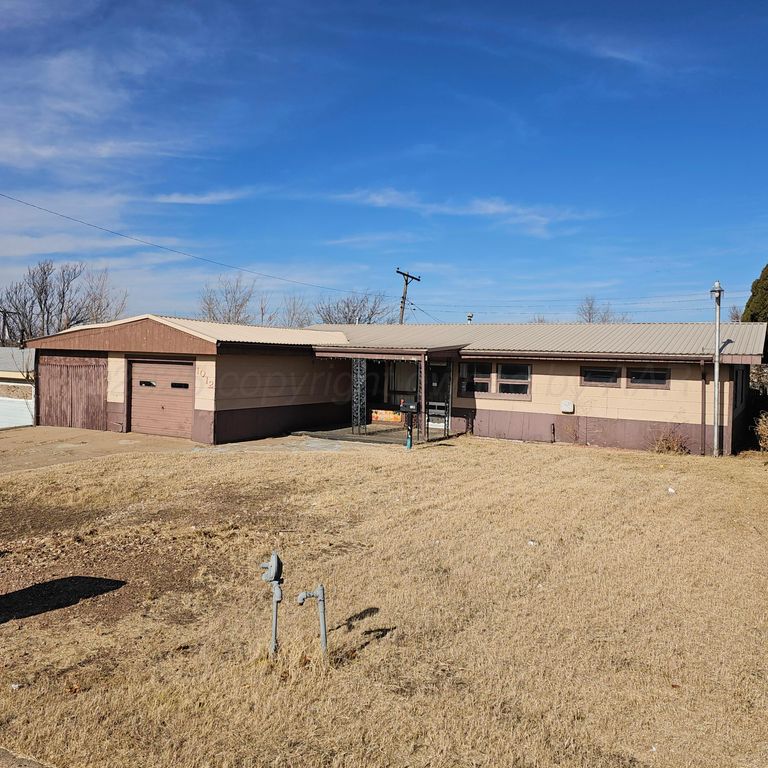 1012 Bowman Drive, Borger, TX 79007