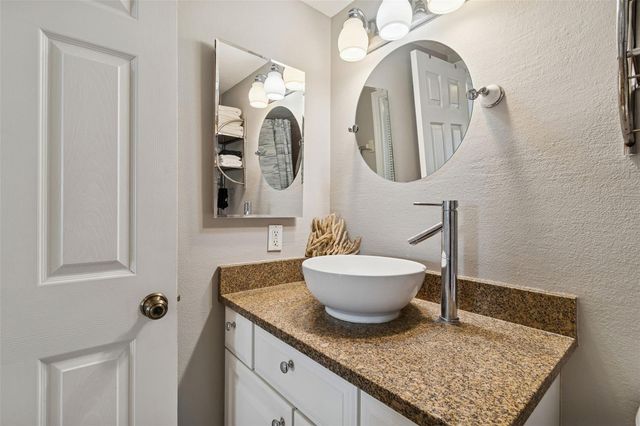 245 104TH AVENUE 7, Treasure Island, FL 33706