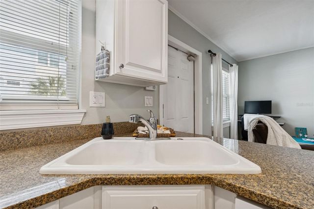 245 104TH AVENUE 7, Treasure Island, FL 33706