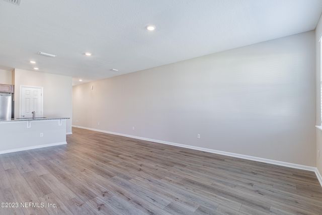 9833 FIDDLEBACK Lane, Jacksonville, FL 32222