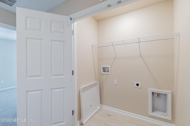 9833 FIDDLEBACK Lane, Jacksonville, FL 32222