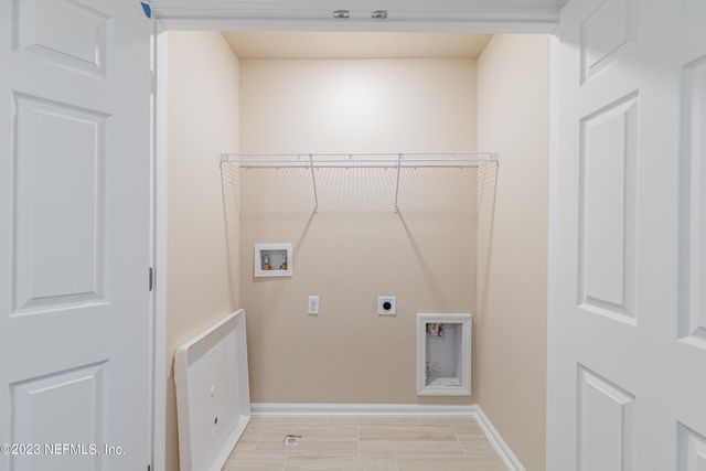 9833 FIDDLEBACK Lane, Jacksonville, FL 32222