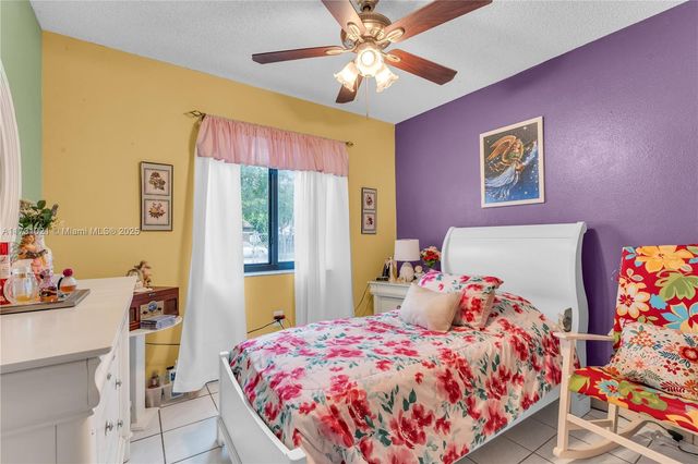 11925 SW 182nd Ter, Miami, FL 33177