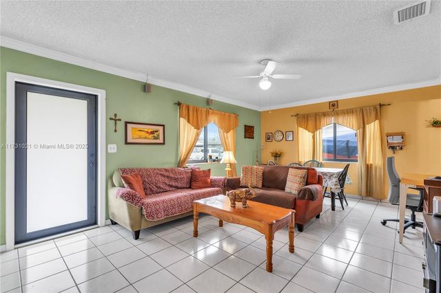 11925 SW 182nd Ter, Miami, FL 33177