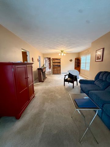 3723 Clinton Avenue, Berwyn, IL 60402