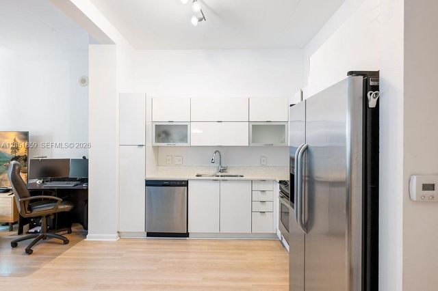 234 NE 3rd Street 909, Miami, FL 33132