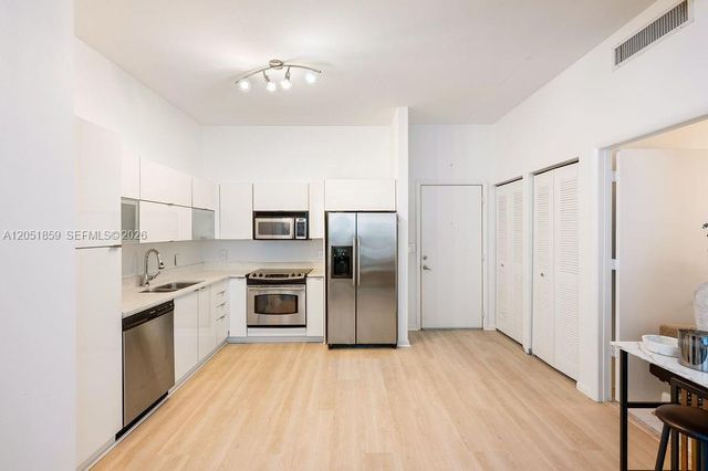 234 NE 3rd Street 909, Miami, FL 33132