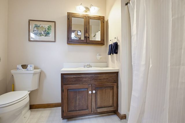 5 Wight Farm Rd, Natick, MA 01760