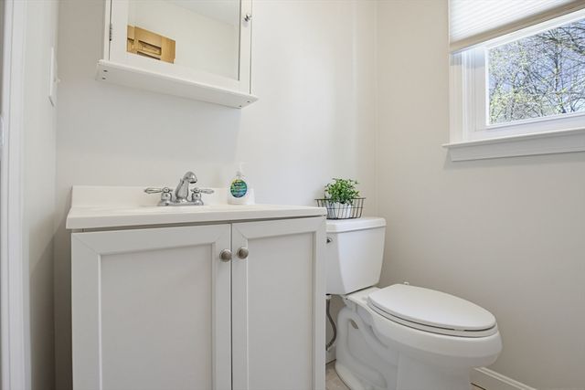 5 Wight Farm Rd, Natick, MA 01760