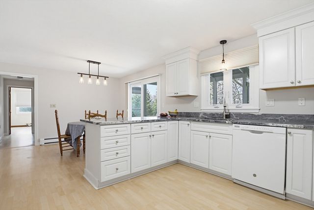 5 Wight Farm Rd, Natick, MA 01760