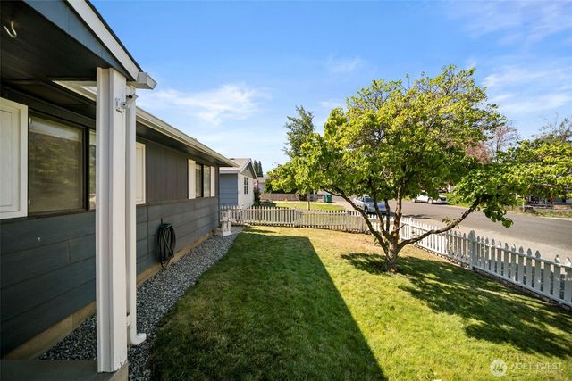 475 N Kansas Avenue, East Wenatchee, WA 98802